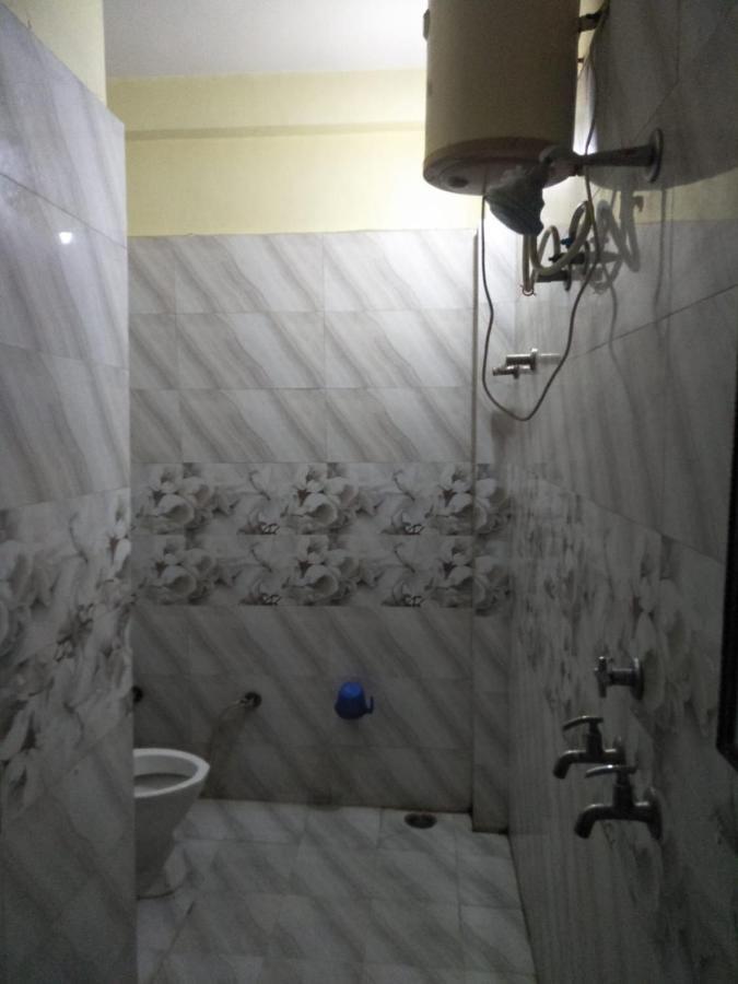 Hotel Shiv Mahima Inn By Wb Inn Prayagraj Exterior foto